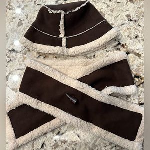 EDDIE BAUER WOMEN’S FLEECE/SHERPA BUCKET HAT AND NECK WRAP.  SIZE S/M. NWT’S.